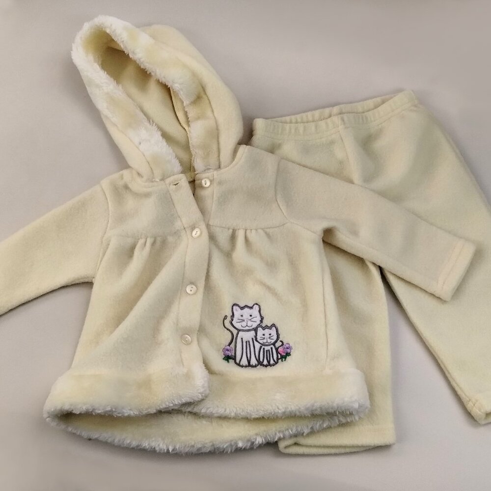 Kidgets  Sweater and pants , Matching Set.  Size  3/6M